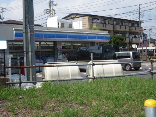 コンビニ　ローソン細田三丁目店（コンビニ）まで304m