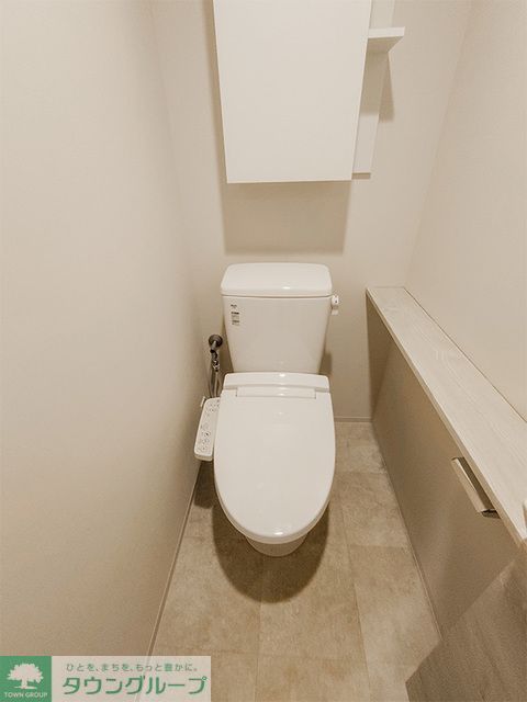 トイレ　※写真は同タイプ住戸です。