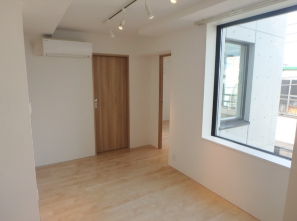 居室・リビング　☆明るい居室☆