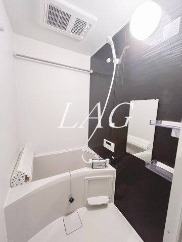 バス・シャワールーム　お風呂です。（同仕様設備です。）