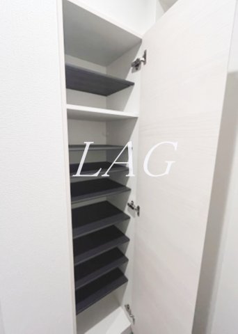 収納　シューズボックスです。（同仕様設備です。）