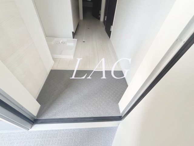 玄関　玄関です。（同仕様設備です。）