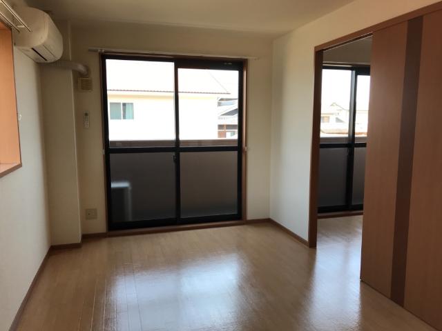 居室・リビング　リビング