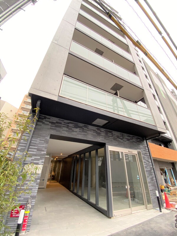 建物外観　【女性のお一人暮らしでも安心のセキュリティ♪】