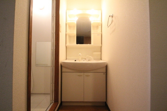 洗面設備　※別部屋の写真です