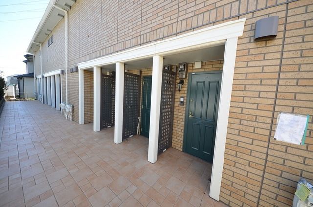 エントランス　入口