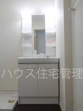 洗面設備　洗髪洗面化粧台