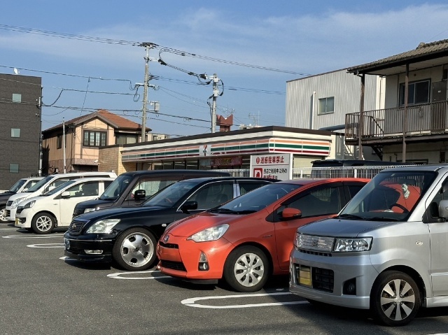 コンビニ　セブンイレブン福岡筥松３丁目店（コンビニ）まで106m