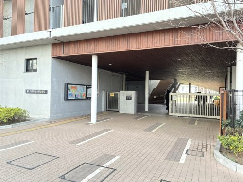 小学校　川崎市立小杉小学校（小学校）まで828m