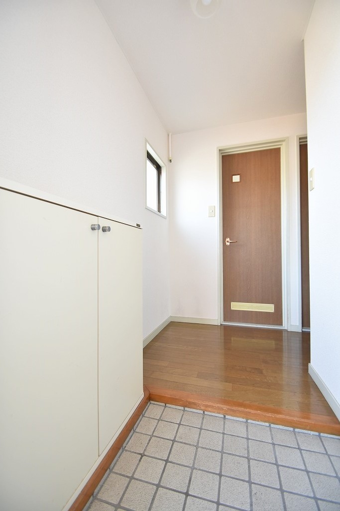 玄関　向洋周辺の賃貸情報はシティホーム海田センターへお任せください