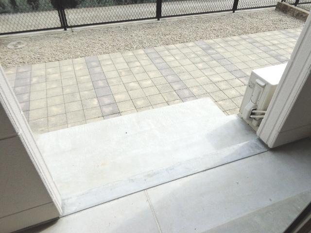 バルコニー　庭