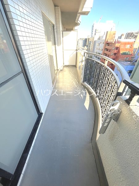 バルコニー　洗濯物も干せます※参考画像