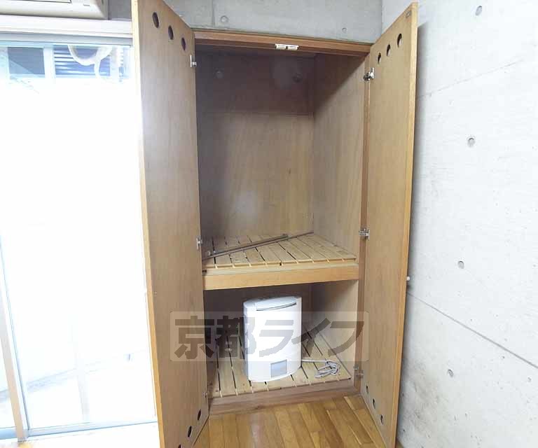 収納　四角に大きめ収納