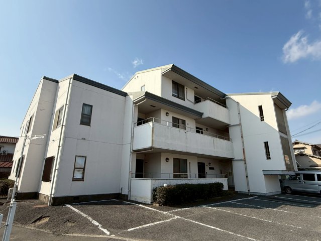 建物外観　落ち着いた雰囲気の外観です