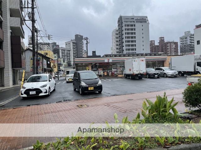 コンビニ　セブン－イレブン小倉馬借３丁目店（コンビニ）まで671m