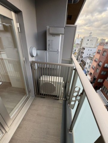 バルコニー　外からの目が気にならないバルコニーで洗濯物が干せます