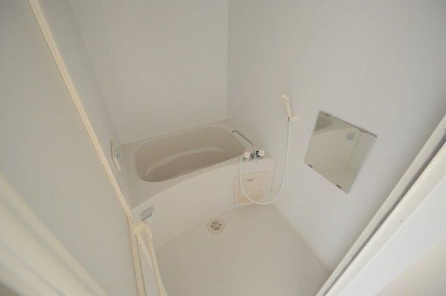 バス・シャワールーム　備品や設備仕様は号室により異なります。現地をご確認下さい。