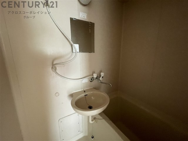 洗面設備　浴室内にあります♪