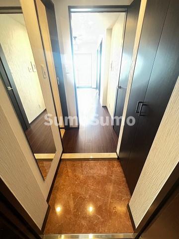 玄関　落ち着いた玄関です