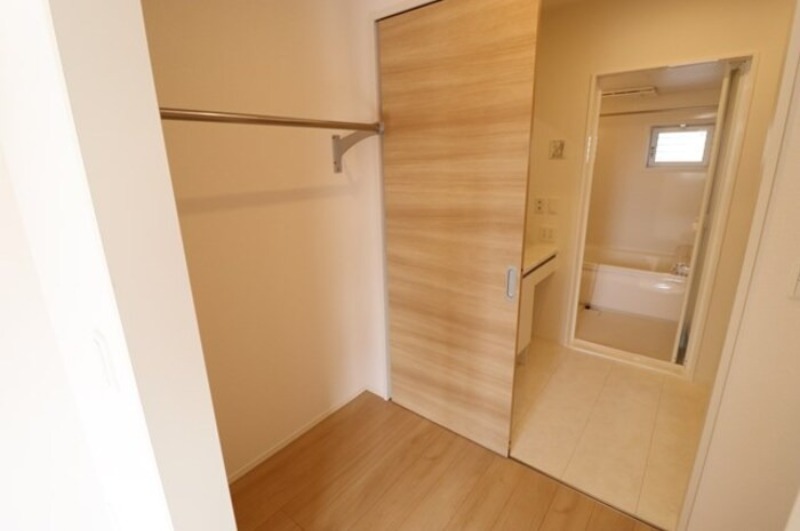 収納　図面と現状に相違がある場合には現状を優先