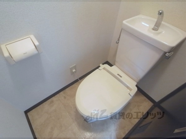 トイレ　横向きです