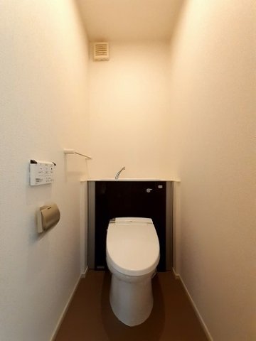 トイレ　ゆったりとした空間のトイレです