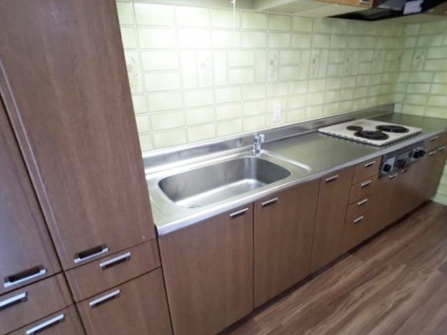 キッチン　広々使える快適な調理スペースです♪