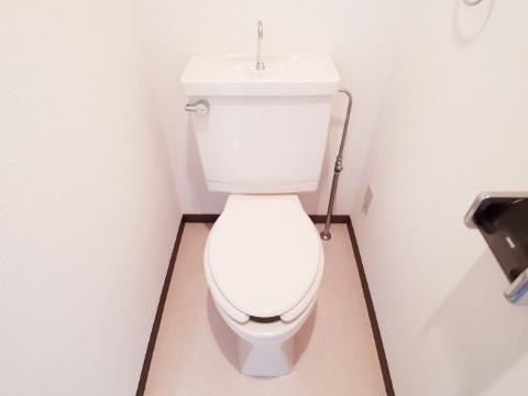 トイレ　清潔感のある水回り♪