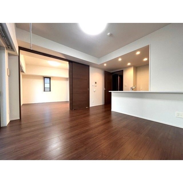 居室・リビング　※別部屋参考写真