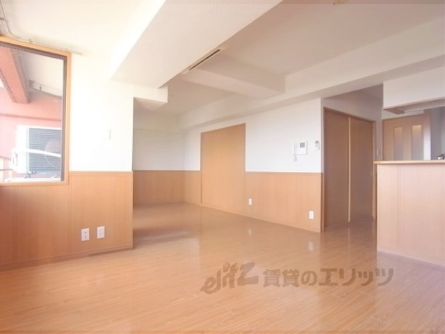 居室・リビング　リビング