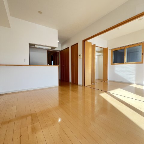 居室・リビング　同仕様タイプです