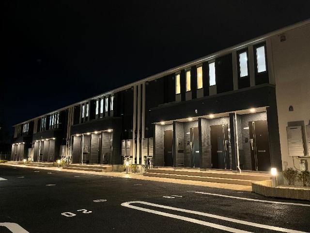 建物外観　外観写真（夜）