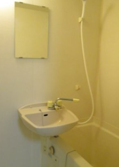 バス・シャワールーム　別部屋の写真を使用しております。