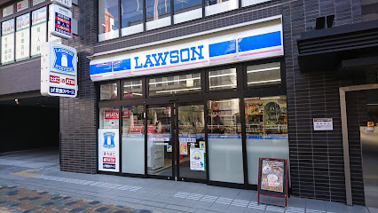 コンビニ　ローソン 東新宿明治通店（コンビニ）まで378m