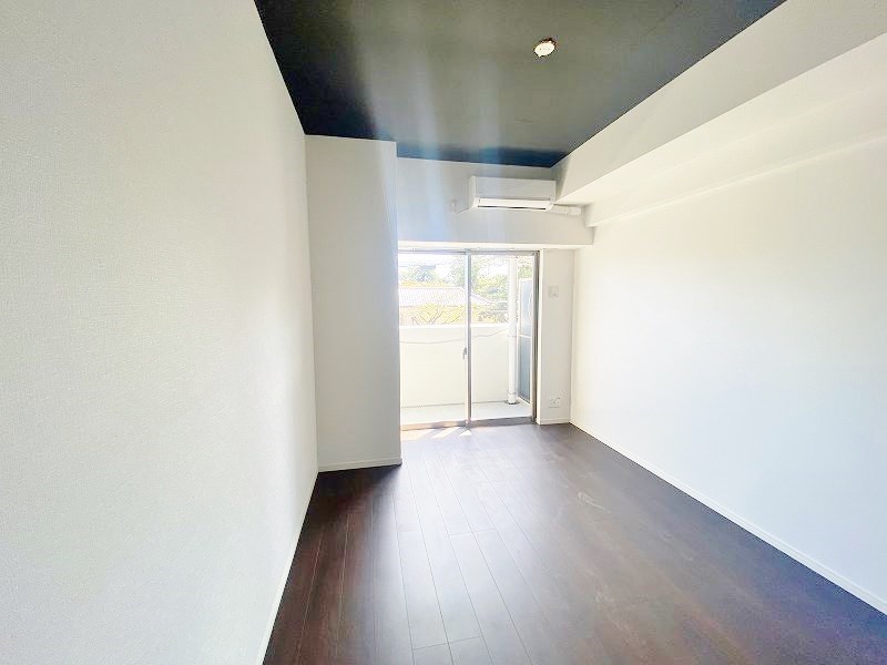 居室・リビング　★洋室8帖★