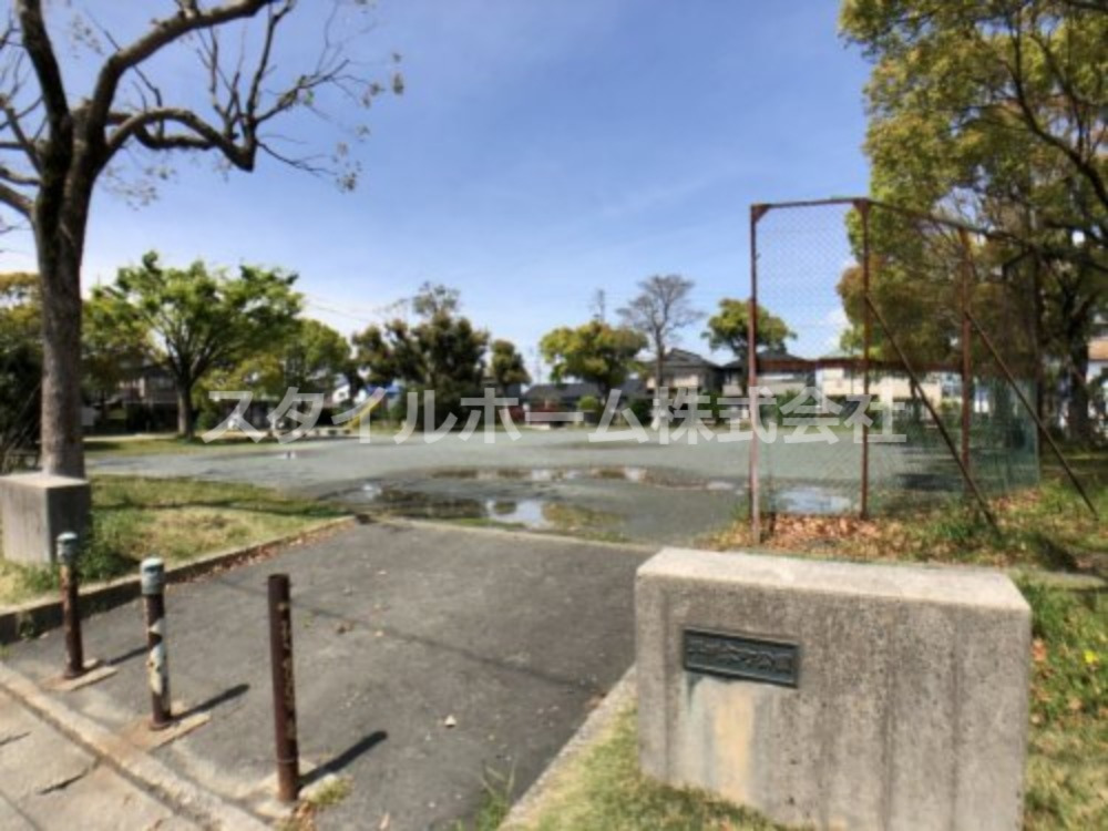公園　平川本町公園（公園）まで352m