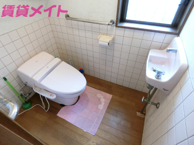 トイレ　トイレ