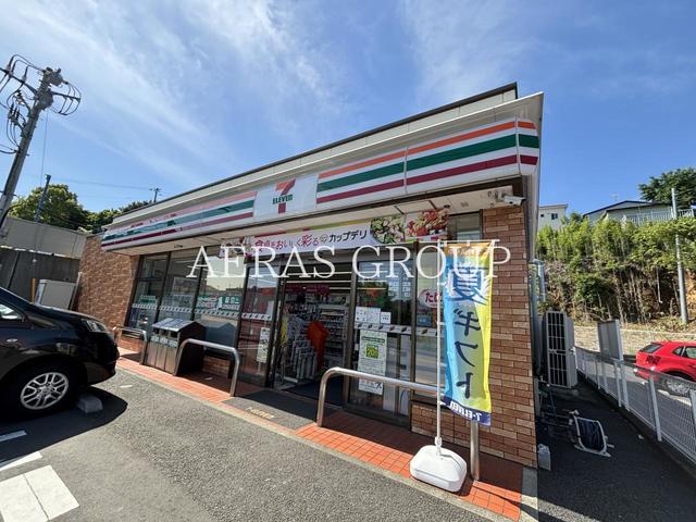 コンビニ　セブン-イレブン 横浜小雀町店（コンビニ）まで892m