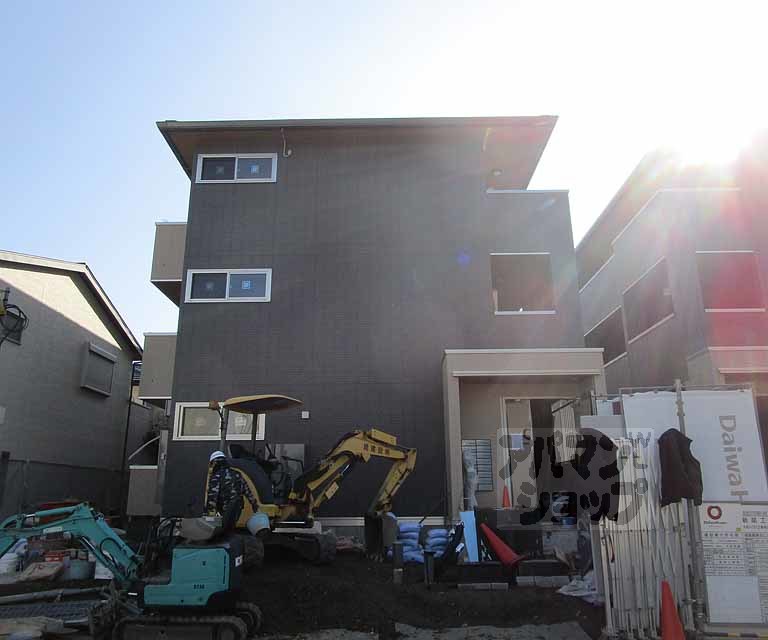 建物外観　建築中風景