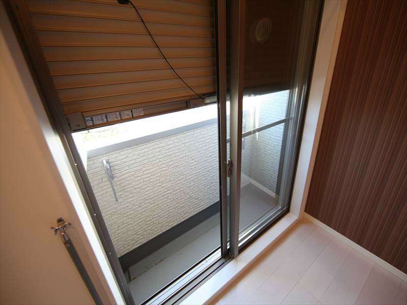 バルコニー　バルコニー(防犯シャッター付）