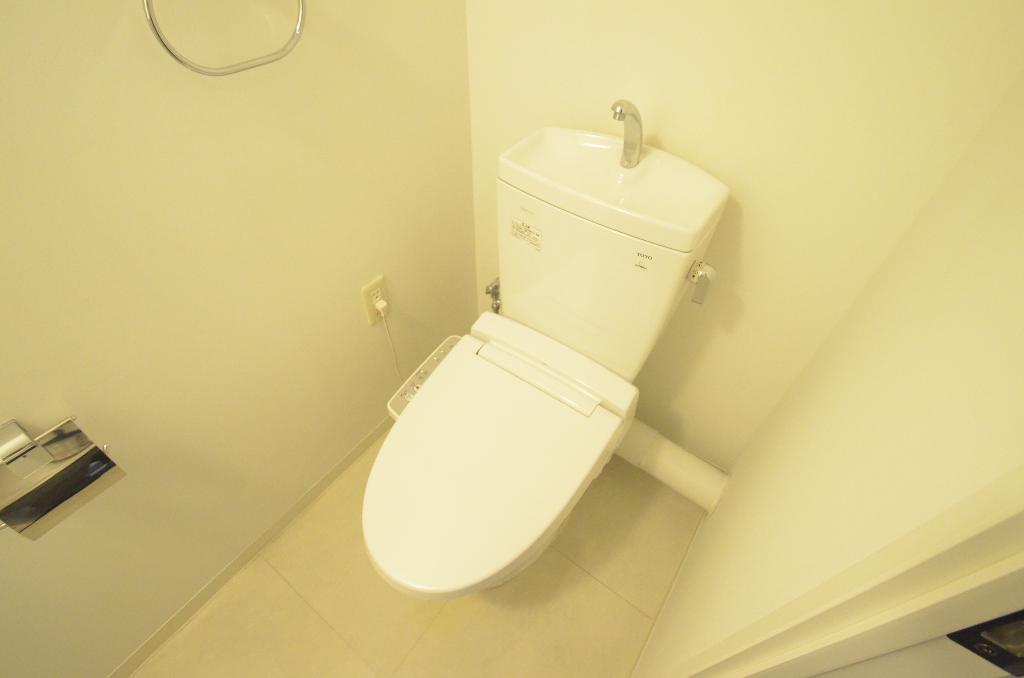 トイレ　シャワー付トイレ