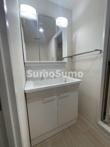 洗面設備　脱衣スペースもあります