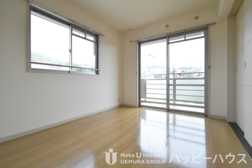 収納　退去前の部屋の為、類似の部屋の写真です。現状を優先とさせて頂