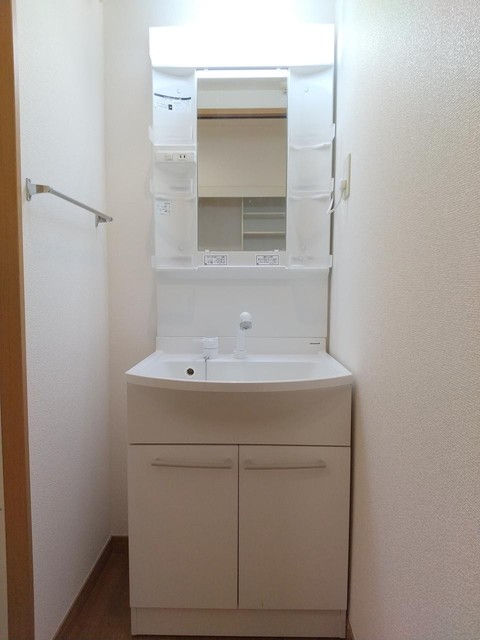 洗面設備　同仕様