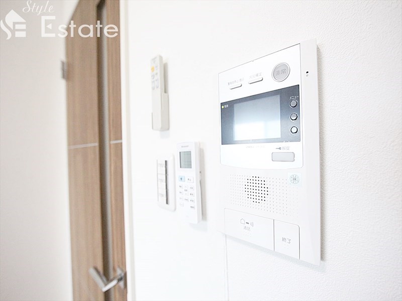 セキュリティ　モニター付きインターホン