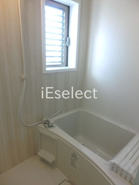 バス・シャワールーム　浴室乾燥機、もちろん追焚機能有。