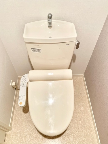 トイレ　※参考写真　現状優先になります。