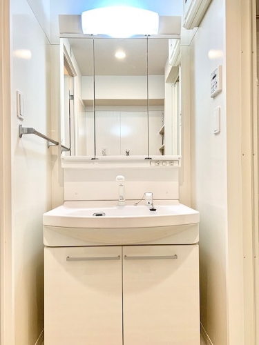 洗面設備　※参考写真　現状優先になります。