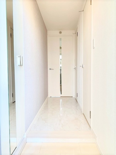 玄関　※参考写真　現状優先になります。