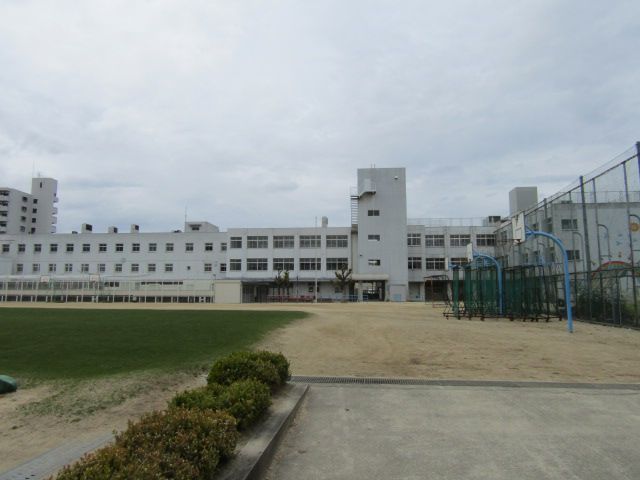 小学校　大阪市立田辺小学校（小学校）まで327m